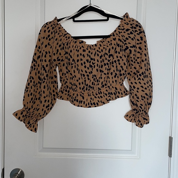 *SOLD* Forever 21 Animal Print Crop Top - Picture 4 of 7